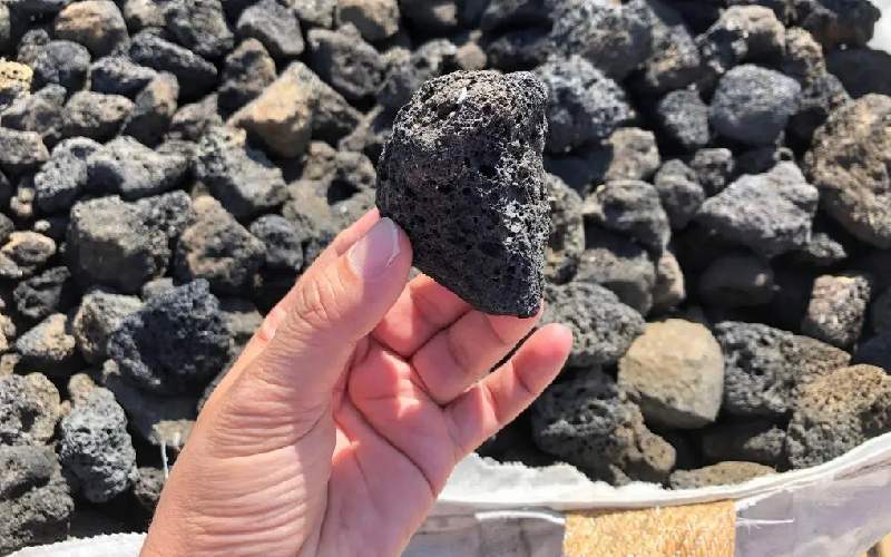 پوکه معدنی عایق صدا؛ دانه ریز مقاوم مناسب ساختمان سازی