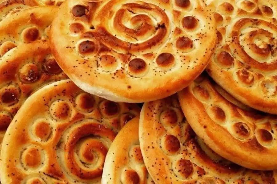 کلوچه لاهیجان گردویی؛ ماندگاری 6 ماه کالری بالا سوغاتی