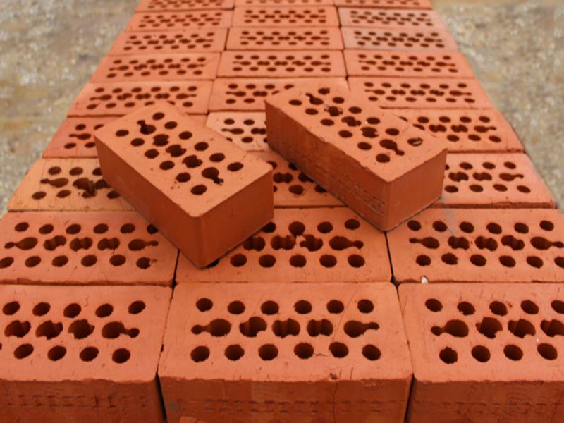 آجر سفال سبزوار؛ خاک رس پر سوراخ قائم صاف بدون ترک Cube