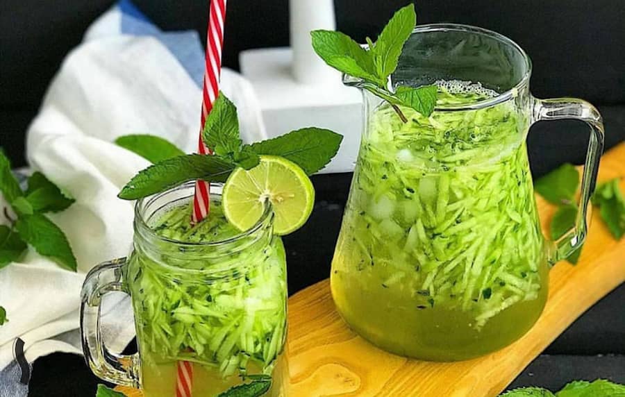 شربت سکنجبین با عسل و عرق نعنا؛ طبع گرم رفع بلغم شیرین