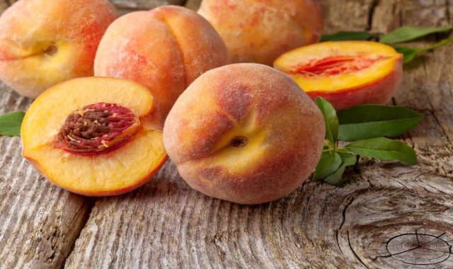 هلو پاییزه؛ گلخانه ای آبدار هسته جدا حاوی فیبر پتاسیم Antioxidants