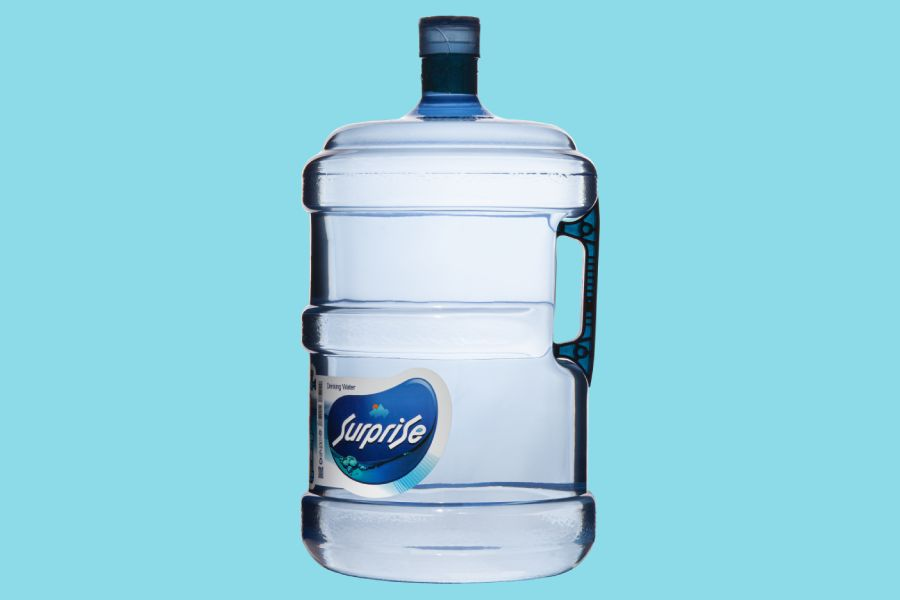 آب معدنی 19 لیتری سورپرایز؛ ارگانیک خانگی صنعتی حاوی آهن منیزیم Iran