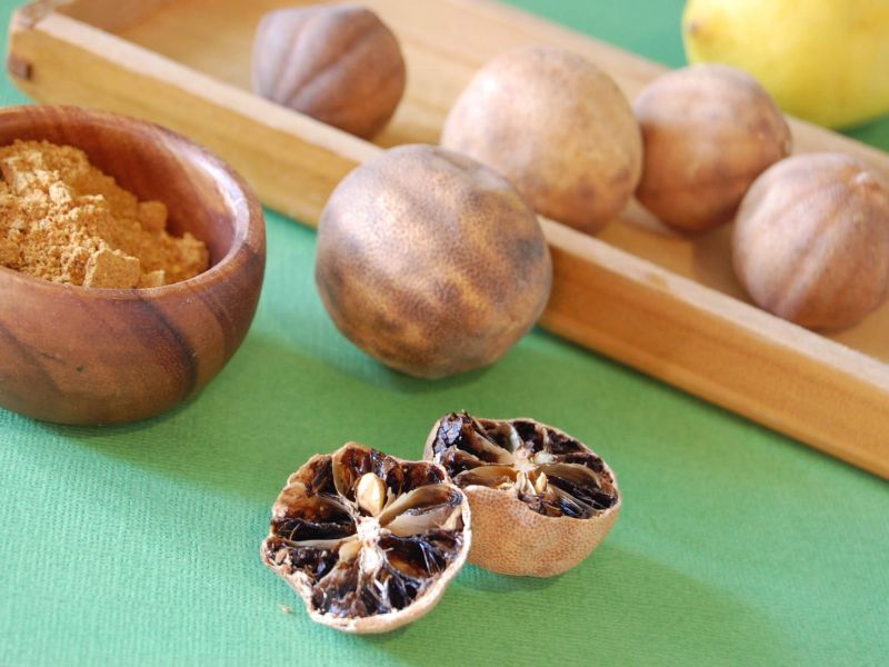 لیمو عمانی در آب جوش؛ درمان سرما خوردگی آنفولانزا حاوی کلسیم منزیم phosphorus