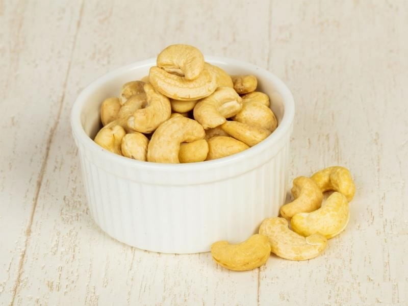 بادام هندی خام کیلویی؛ بوداده بسته ای حاوی کلسیم Phosphorus