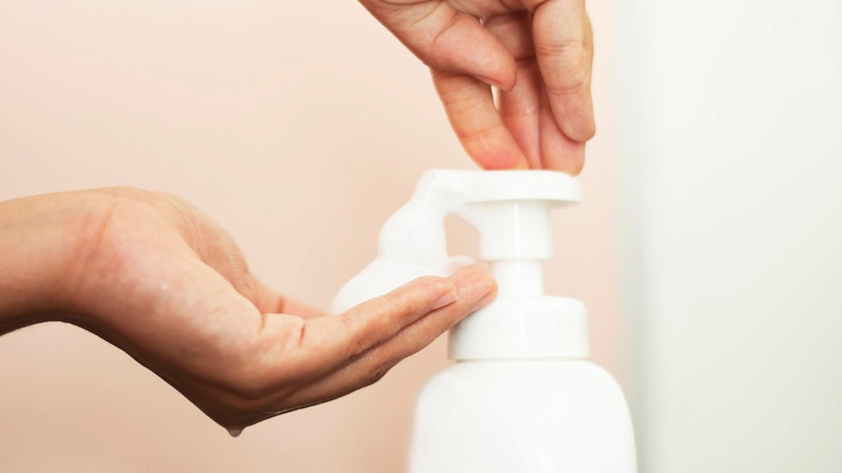 مایع دستشویی فوم 4 لیتری؛ پمپی گالنی (یاس سیب) آنزیم یتامین A