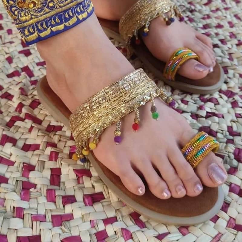 صندل هندي عطر؛ بافت نرم رنگ سفید شفاف لیمویی مسافرت perfume