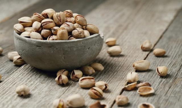 پسته صادراتی؛ خام بو داده 3 طعم شور فلفلی گلپری Pistachio