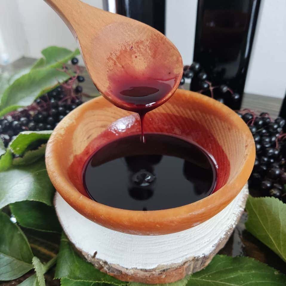 شیره انگور پوست صورت؛ غلیظ رقیق شیرین گس sap grape