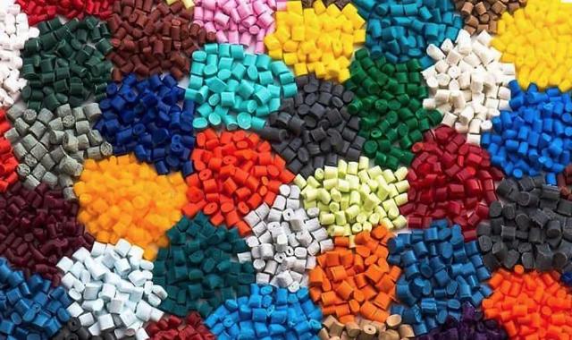 گرانول ظروف یکبار مصرف گیاهی؛ مقاوم تزریقی بادی صنعتی Granules