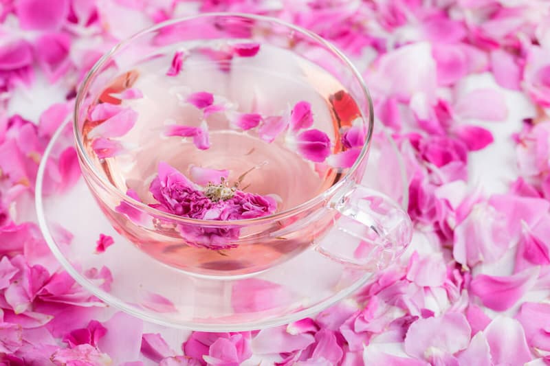 گلاب قمصر کاشان در مشهد؛ گل محمدی صنعتی سنتی 2 نوع سبک دو آتشه