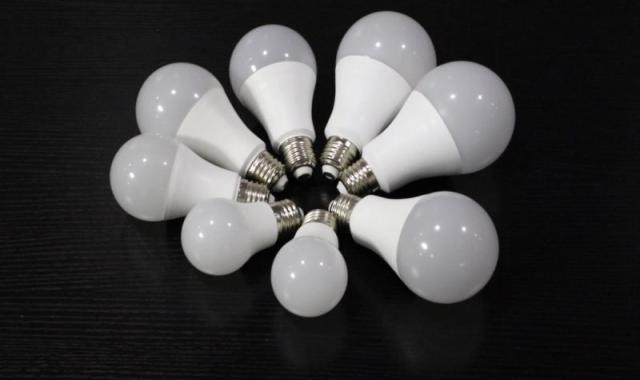 لامپ ال ای دی صد وات؛ مقاومت بالا روشنایی قوی Workplace