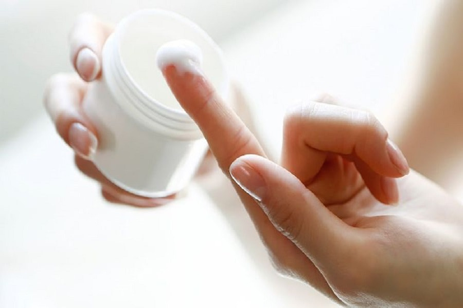 کرم دور چشم عالی؛ چرب معمولی خشک 2 مدل کاسه ای تیوپی