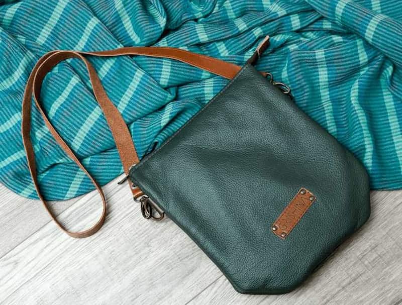 چرم سبز تیره؛ ساده طرح دار 3 کاربرد پوشاک کیف کفش Leather