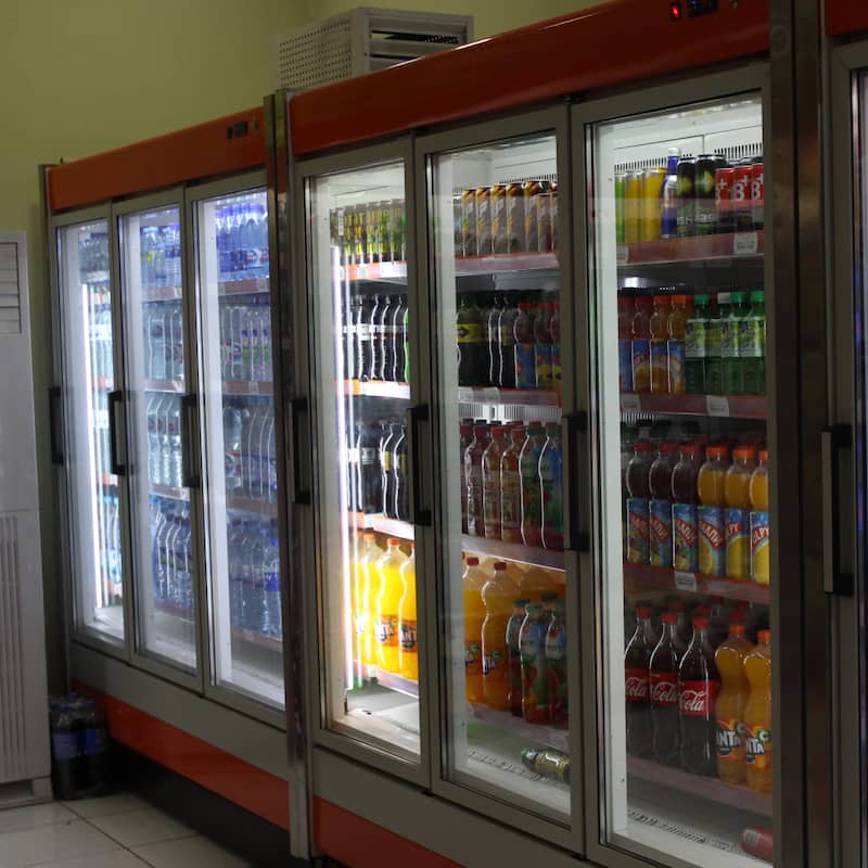 یخچال ایستاده نوشابه دست دوم؛ بدنه فلزی شیشه دو جداره ( تک درب 2 درب)