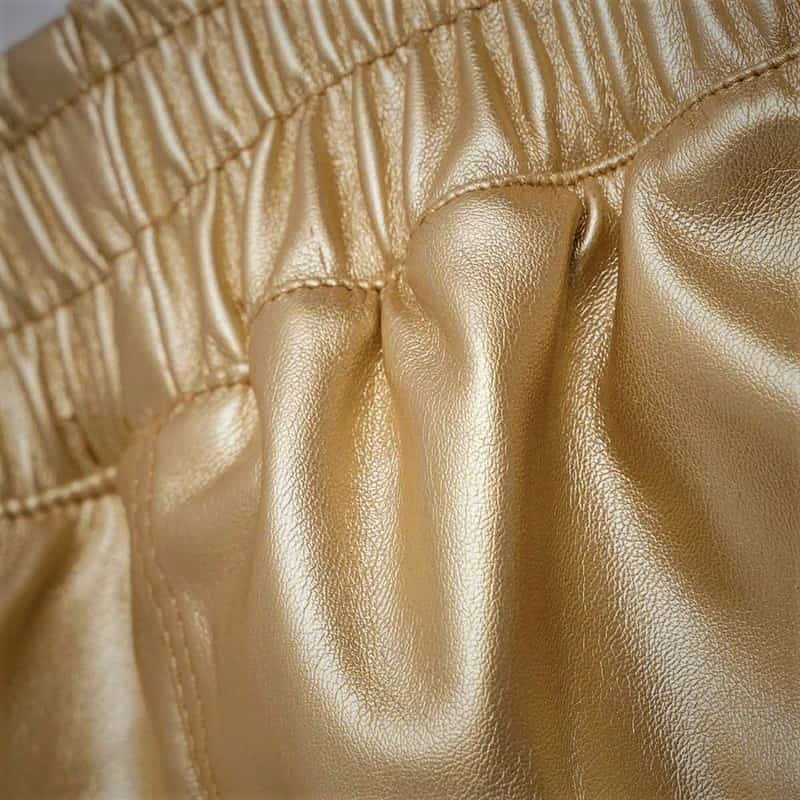 چرم طلایی رنگ (براق) ضد رطوبت 3 کاربرد کفش شلوار کاپشن ماده سازنده polymer