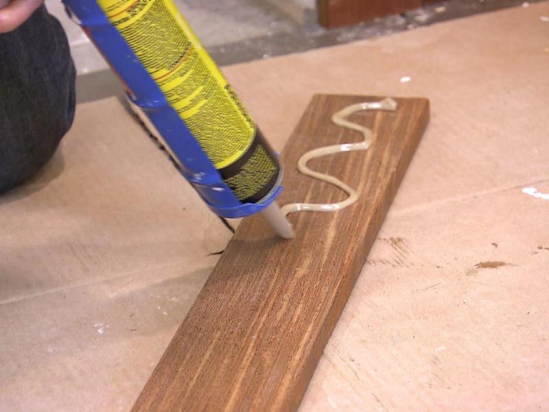 چسب های صنعتی ایران؛ رزین حلال 2 رنگ زرد سفید خودرو سازی