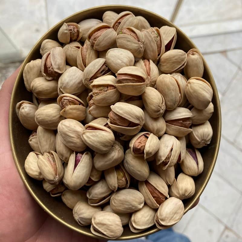 پسته در دوران شیردهی؛ فله بسته بندی 2 رنگ استخوانی سبز ویتامین (A K)