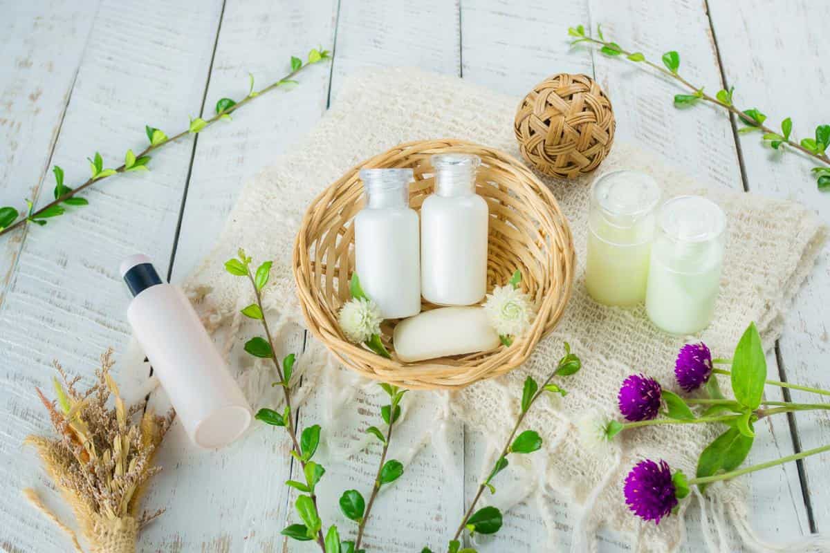 شامپو بدن شون انبه؛ قدرت پاک کنندگی بالا رایحه عالی حاوی روغن سویا تاییدیه وزرات بهداشت