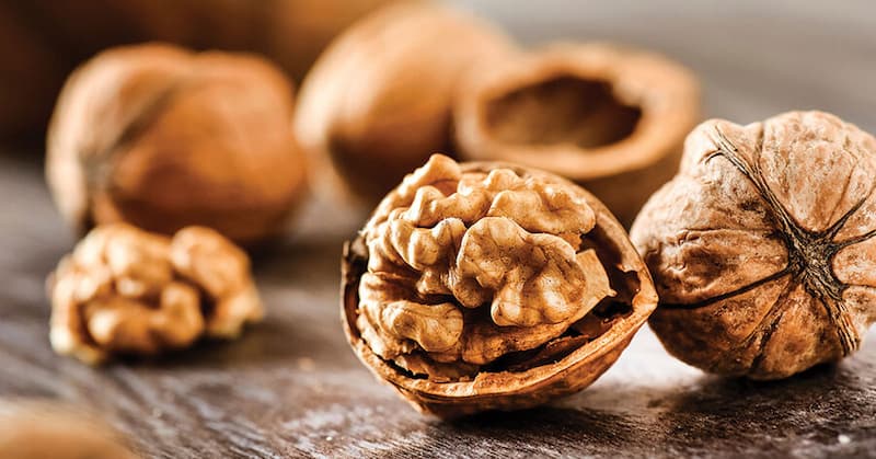 گردو تازه اسهال؛ انتی اکسیدان حاوی کلسیم fresh walnut