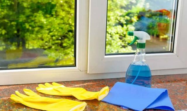 شیشه پاک کن ماشین اسپری؛ ضد لک بخار آلرژی ادارات رایحه معطر Spray