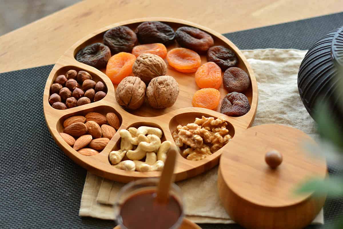 آجیل زمستانی (یلدا) طبع گرم 3 مغز پسته فندق انجیر