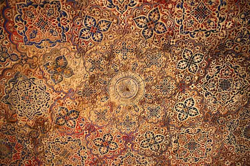 ترمه نفیس رضایی؛ ابریشم گل شاه عباسی بته جقه رومیزی Yazd