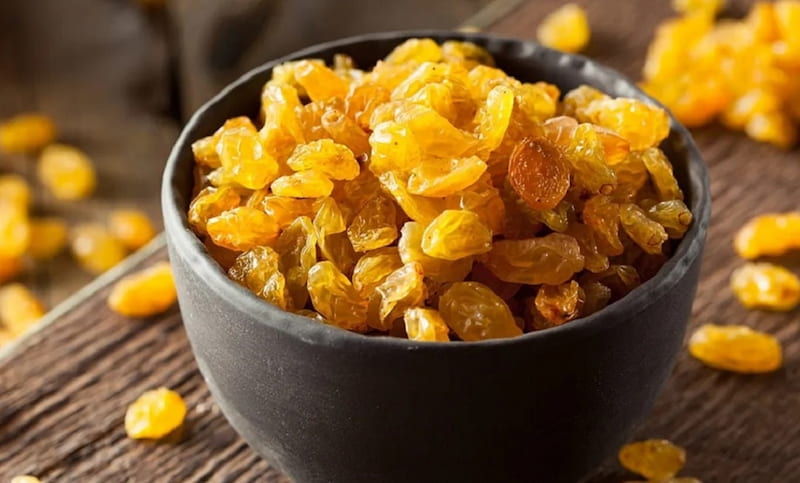 کشمش؛ طبع گرم کالری زیاد خواص آهن fibr