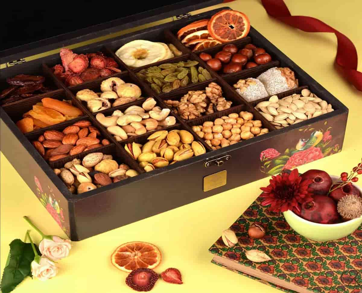 آجیل جعبه ای؛ چوبی مقوایی قفل دار 2 نوع شیشه ای ساده