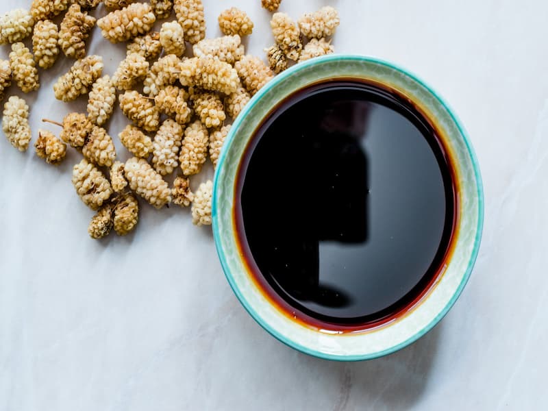 شیره توت برای قاعدگی؛ شیشه ای قهوه ای (1 2) کیلویی درمان کم خونی