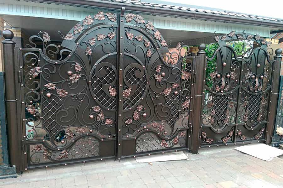 درب فلزی لوکس؛ فولا نشکن کلاسیک سطنتی مدرن مینیمال (1 4) نگه Iran