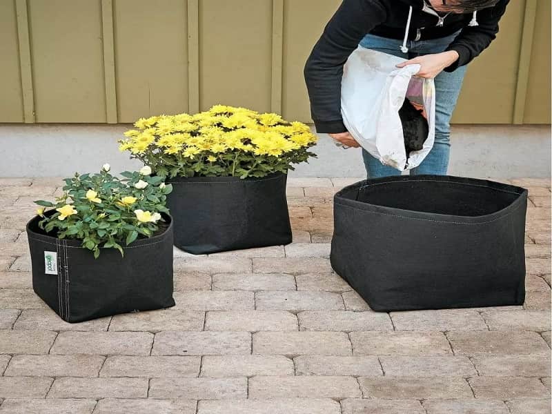 زیر گلدانی پارچه ای؛ آبی سفید کوچک متوسط 2 مدل ساده گلدار