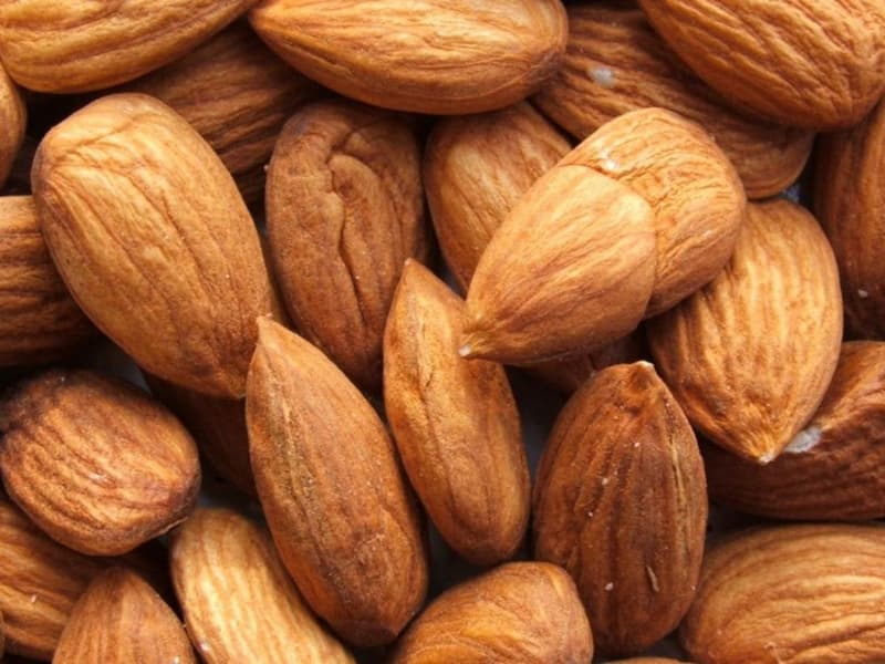 بادام برای روده؛ فیبر بالا انرژی 162 کیلو کالری سنگی کاغذی نازک