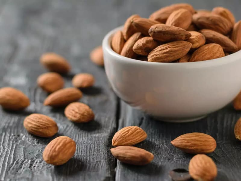 بادام تلخ در بارداری؛ ضد ویروس ویتامین B A فسفر کلسیم آهن