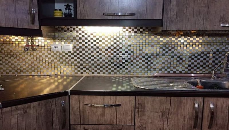 کاشی بین کابینتی فلزی؛ ظاهر بی نظیر ضد زنگ (فلزی استیل)