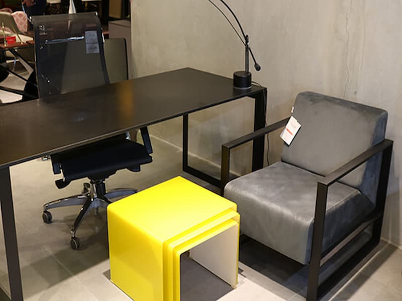 مبلمان اداری لیو قم؛ اصولی کاربردی کیفیت زیبایی Ergonomics