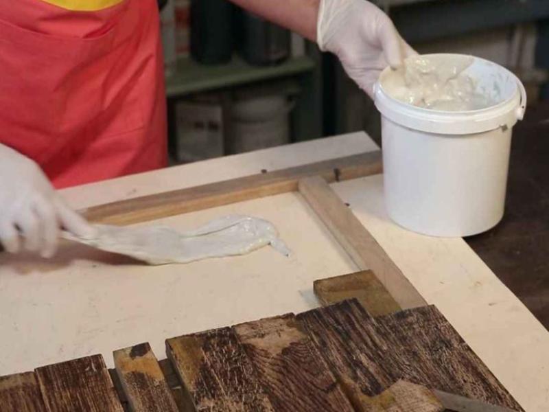 چسب چوب پمادی؛ چسباندن قطعات چوبی بدون بو (سفید شیری)