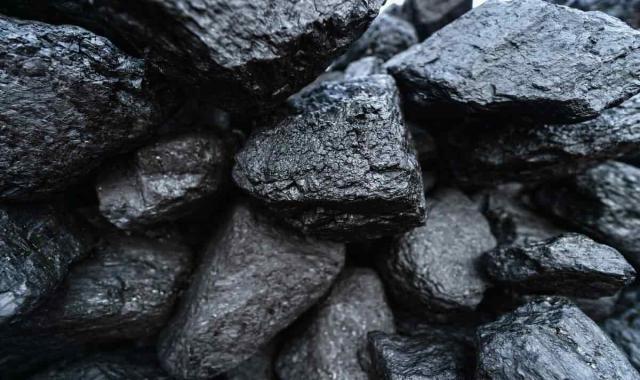 سنگ آهن مرکزی ایران بورس؛ خلوص بالا سه نوع گوتیت پیریت hematite