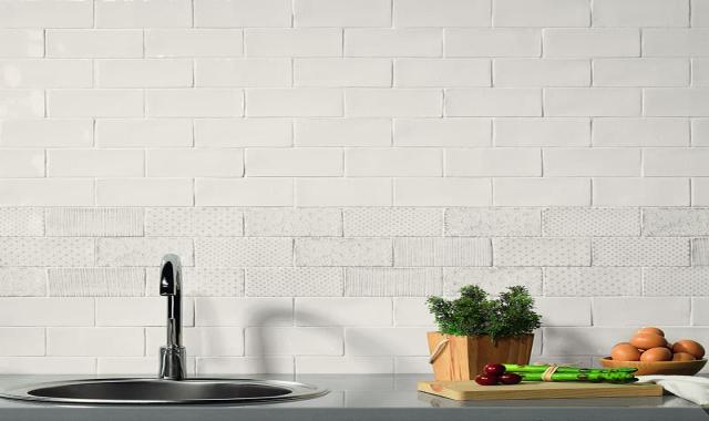 سنگ آنتیک بین کابینت سفید؛ کرم طلایی قهوه ای مشکی اندازه 100*100 Cm