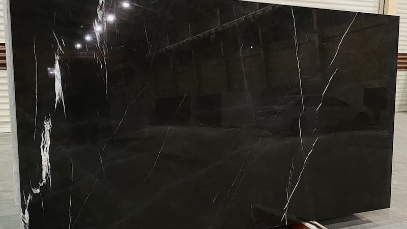 سنگ ساختمانی لاشتر؛ ضد سایش تیره نمای داخلی Lashter