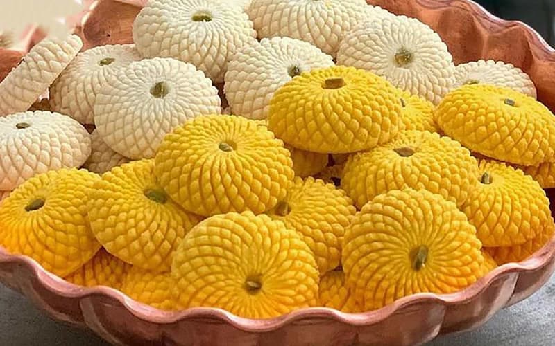 شیرینی برنجی قالبی؛ وانیلی ساده زعفرانی کاکائویی Kermanshah