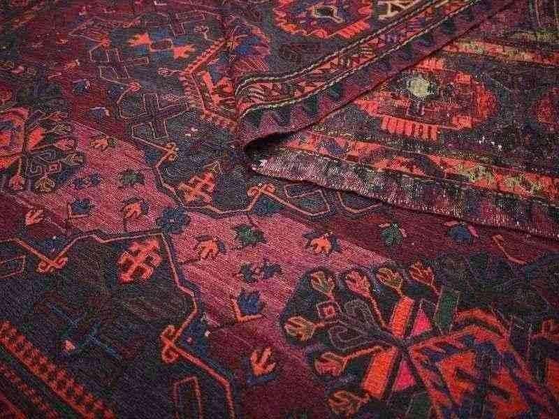 گلیم فرش ساوین طرح مهر؛ تیره سرمه ای تراکم منازل ادارات decoration