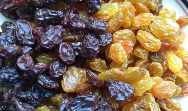 کشمش طلایی کاشمر؛ ضد سرطان انرژی زا لذیذ حاوی پتاسیم آهن فسفر