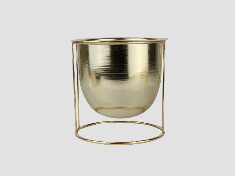 گلدان فلزی پایه دار طلایی؛ براق مات رنگ ثابت جنس استیل aluminium