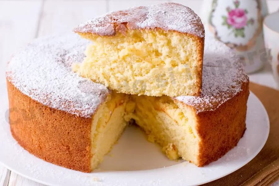 کیک خانگی در بازار؛ طعم بافت ظاهری زیبا مقاوم رطوبت نور خورشید MARKET