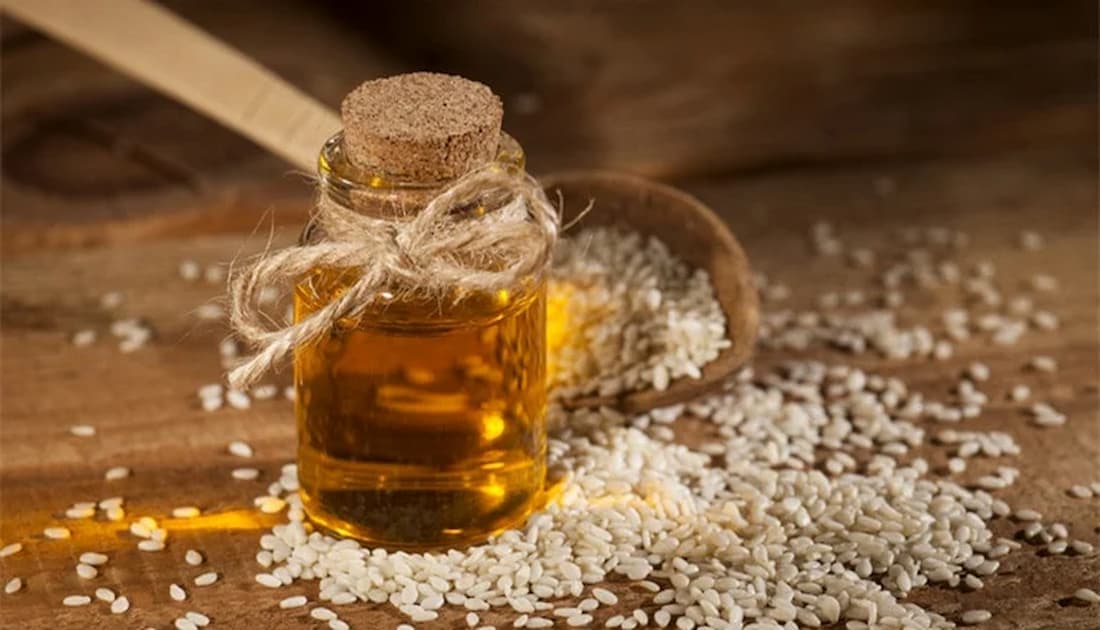 روغن ارده کنجد ماندگار؛ شفاف گیاهی 2 بسته بندی شیشه ای پلاستیکی Mandegar