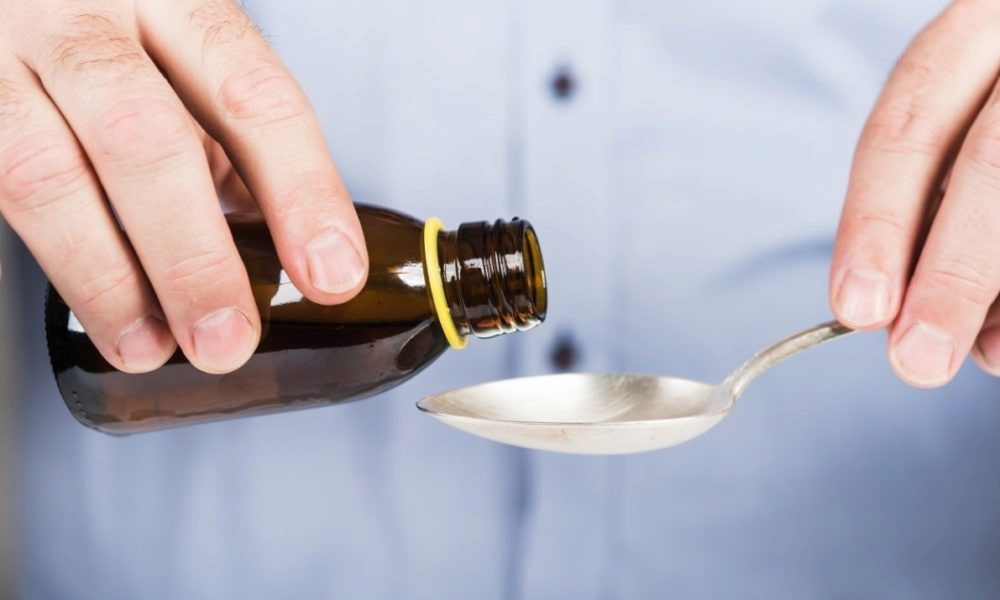 شربت گیاهی برای سرفه خشک کودکان؛ ماده تیمول فاقد (رنگ بو مزه مواد اعتیاد آور) ضد اسپاسم