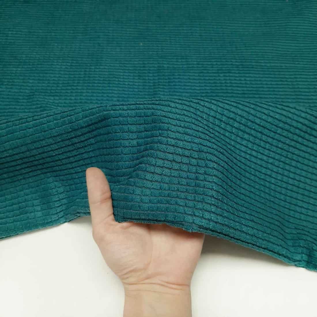 پارچه مخمل کبریتی ریز سبز؛ مقاوم نرم 2 نوع زنانه مردانه Green