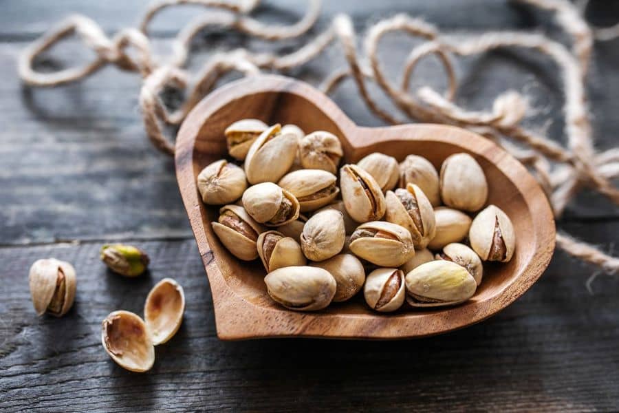 پسته تازه؛ اکبری شاهپسند کاهش کلسترول خون 2 ویتامین C B6