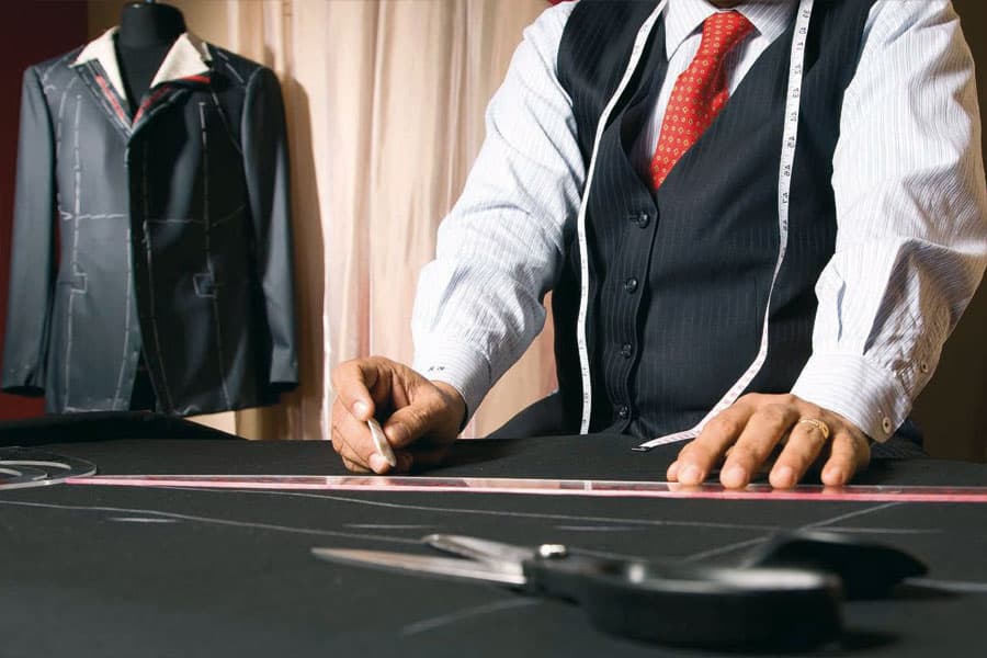 پارچه فاستونی دیپلمات؛  کت شلوار خطوط سفید 3 رنگ مشکی طوسی سرمه ای