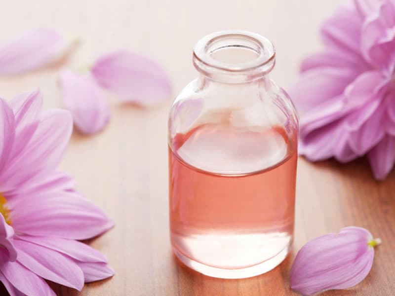 گلاب در شیردهی؛ عطر قوی بهبود سیستم دفاعی جنین حاوی ویتامین (B E C)